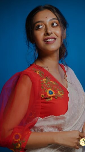 Red Net Balloon Sleeves