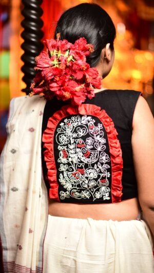 Sabeki Pakhi Sleeveless