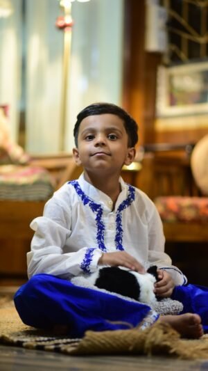 White and Blue Shabeki