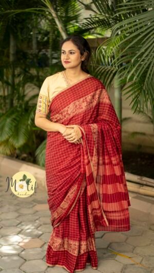 Maroon Check Dhoniyakhali Saree